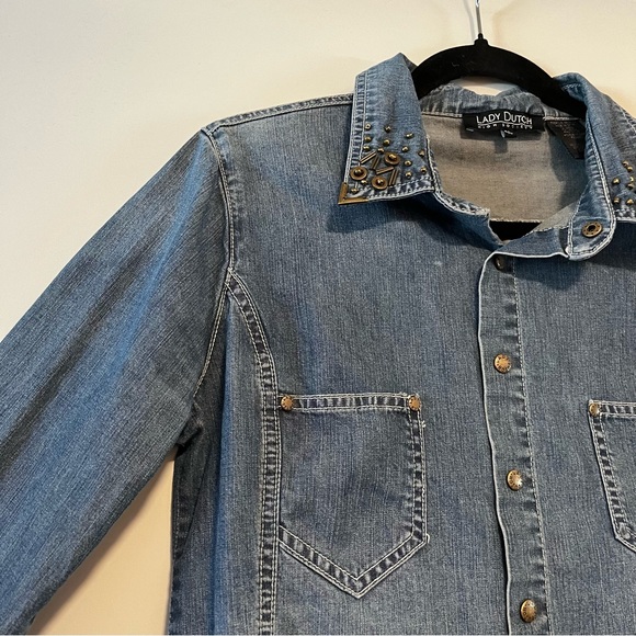 Lady Dutch | Beaded Denim Snap Up Shirt - Picture 2 of 15
